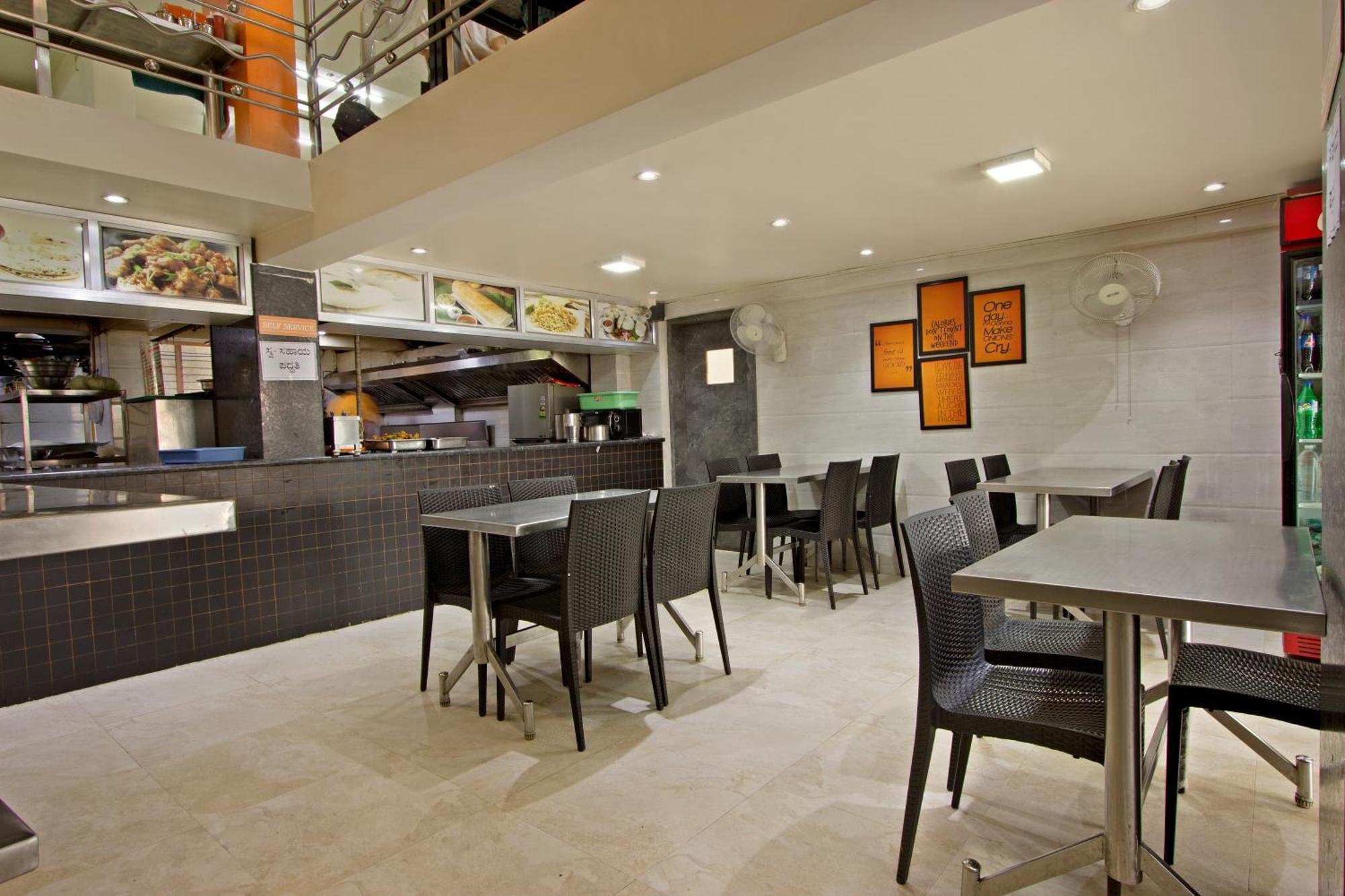 Mannars Residency Villa Мисор Екстериор снимка