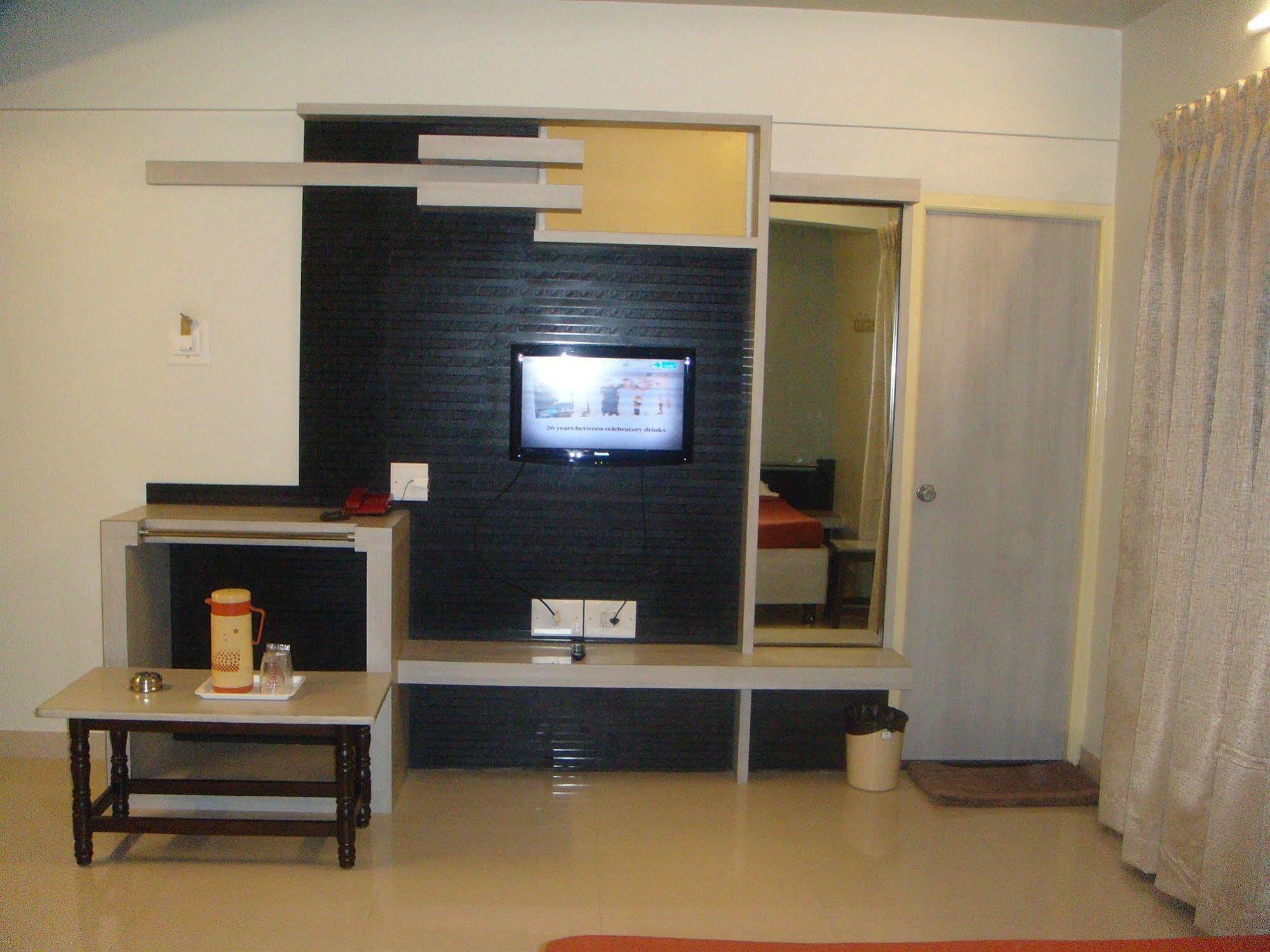 Mannars Residency Villa Мисор Екстериор снимка